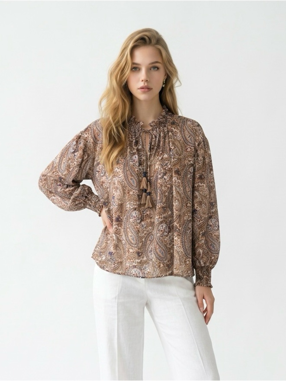 ZARA (NEW WITH TAGS) Paisley Printed Top Size: Small